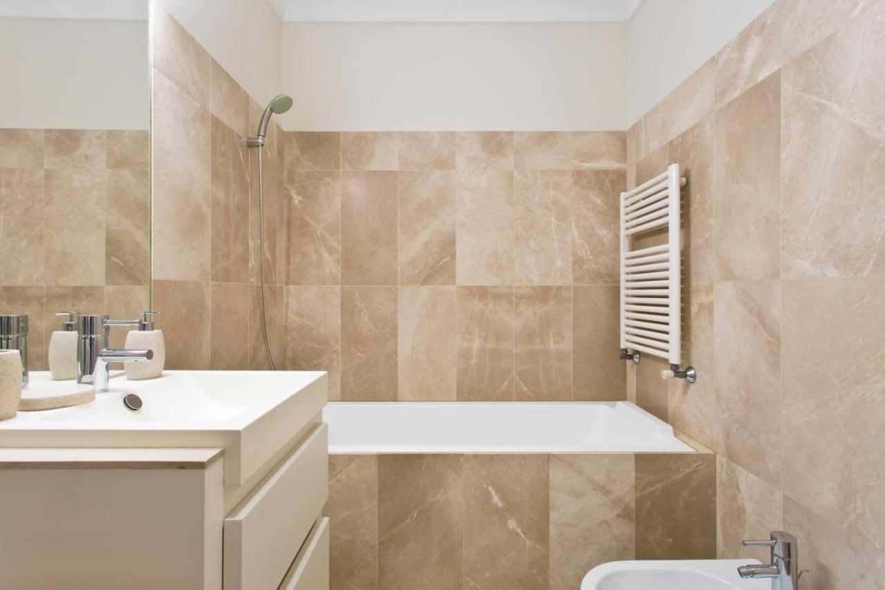 Boutique Rentals- Douro Ribeira Historical Center With Parking Porto Exterior photo